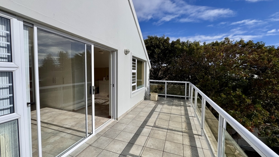 To Let 3 Bedroom Property for Rent in Kommetjie Western Cape